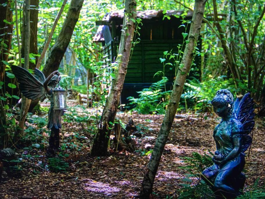 Cosy Woodland Romantic Retreat With Log Fires And Nature Sturry Ngoại thất bức ảnh